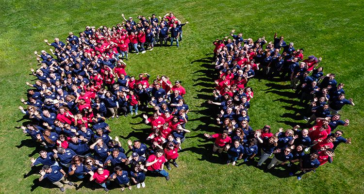 Atlantic Cape faculty, staff and students pose for the commemorative 60th anniversary photo