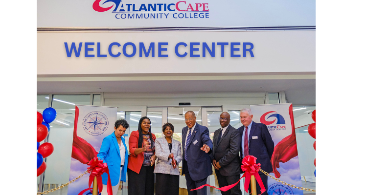 Atlantic Cape staff and trustees at the One-Stop Welcome Center ribbon cutting ceremony