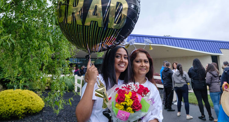 Nursing graduate with her mother