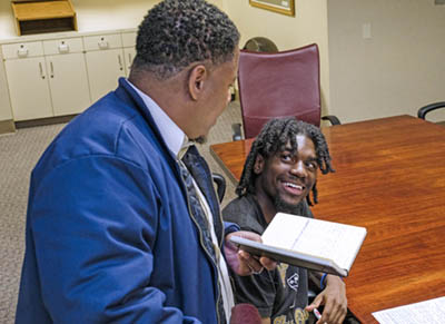 MAC Advisor and Student