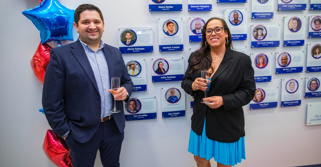 Annual Awards Dinner Recognizes Nine President’s Distinguished and Young Alumni & Community Service Recipients