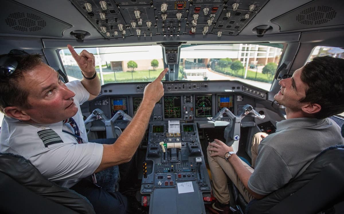 Tour of cockpit of an airplane.