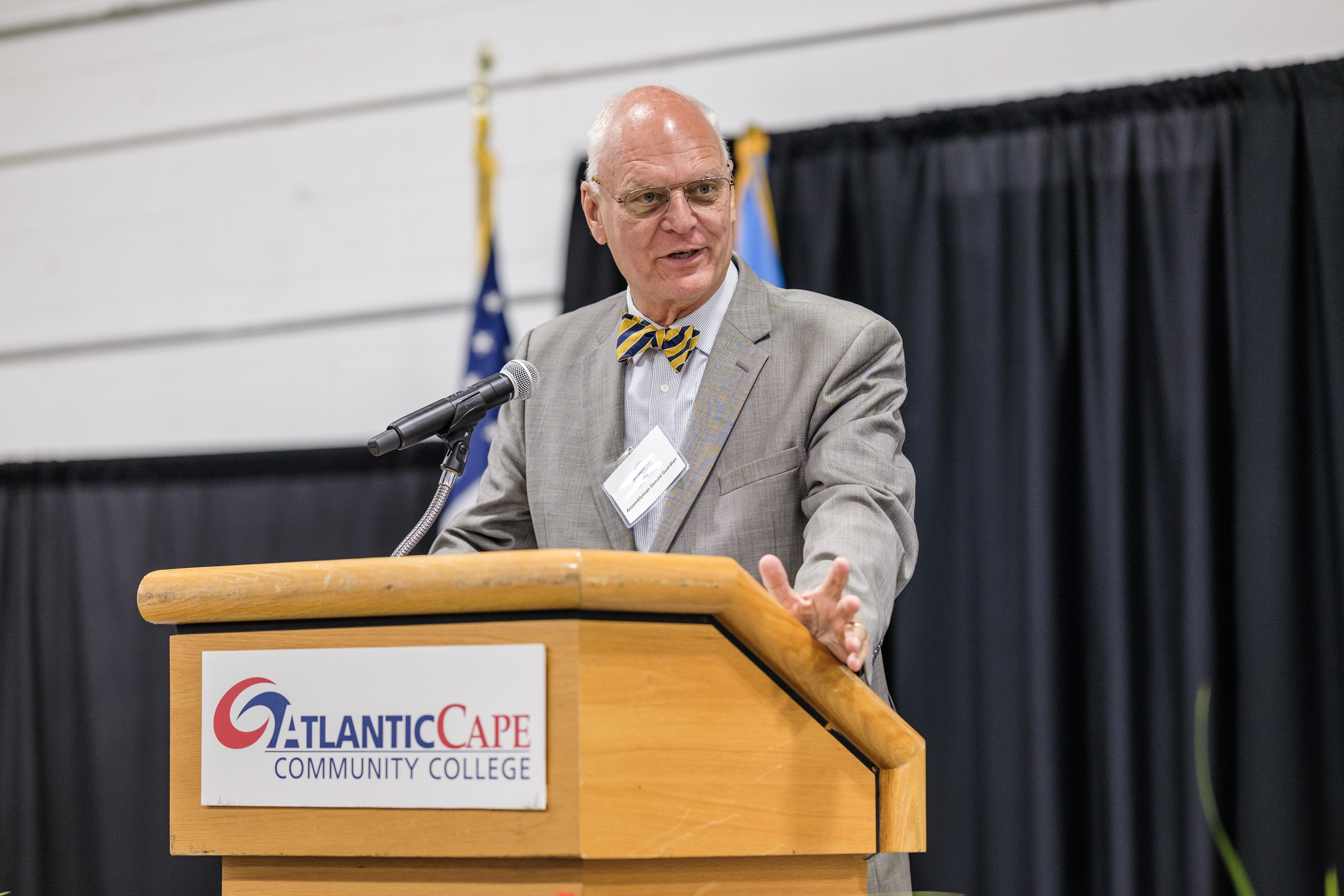 Assemblyman Don Guardian at the scholarship recognition ceremony